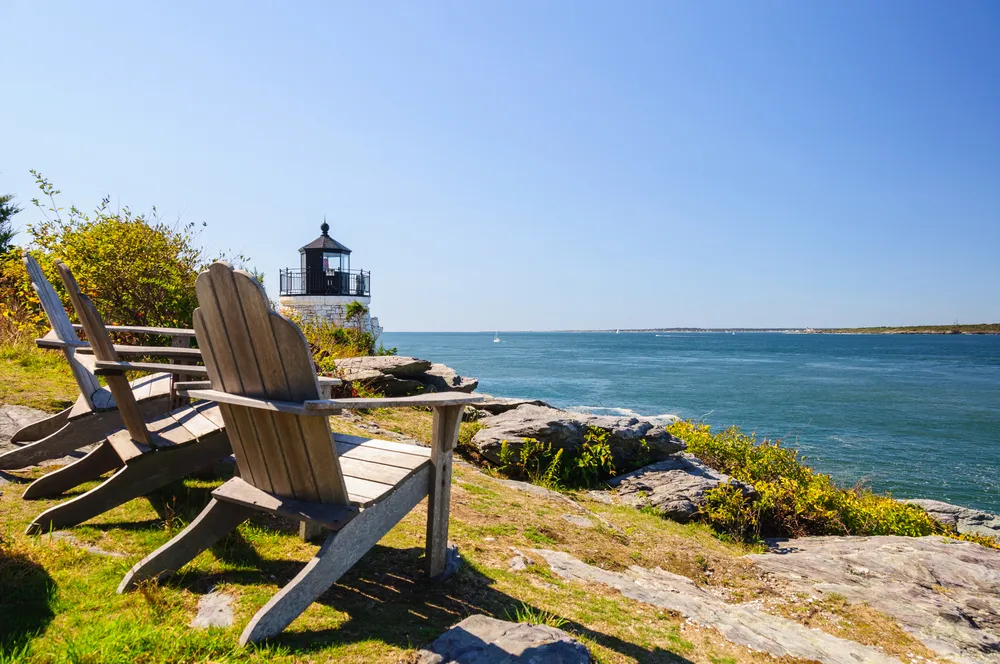 Castle Hill Inn views of the lighthouse and water.