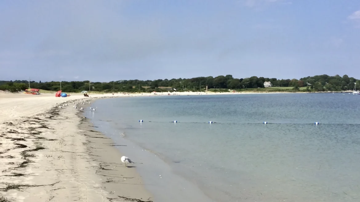 Third Beach in Newport is a great, secluded beach. Guide to the best beaches in Newport RI.